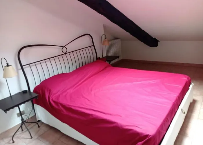 The 4th Floor - Mansarda Centro Apartmán